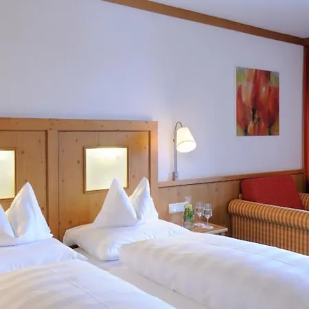 Hotell Cresta.alpin.sport.hotel 4*